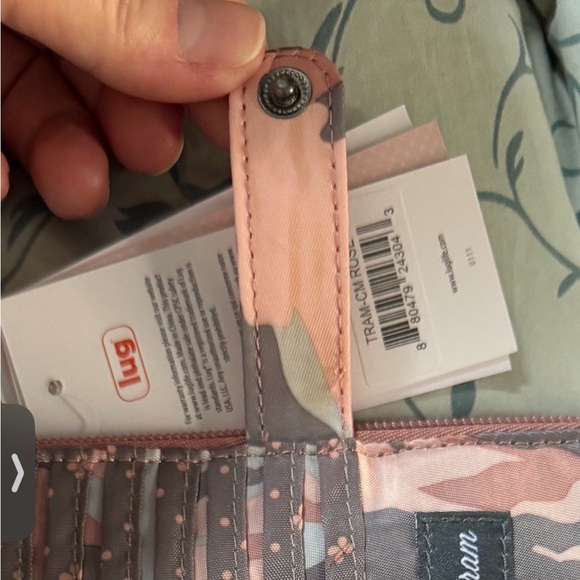 Lug Tram wallet in Camo Rose - Picture 7 of 7